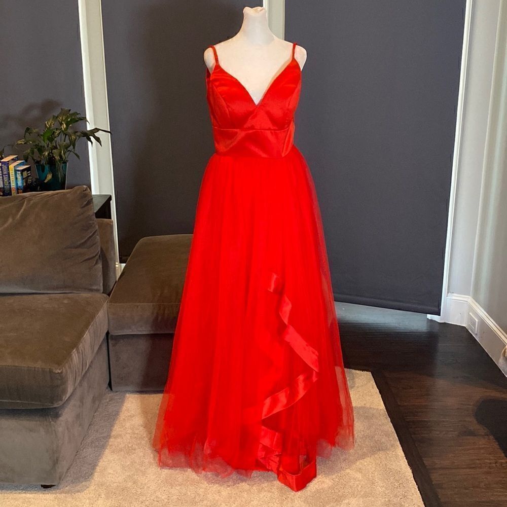 Women’s Red Full Length Satin & Tulle Prom Party Dress Zip Up Back Size 8 *READ